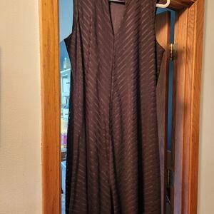 Jennifer Lopez Black Sleeveless Maxi Dress